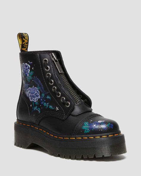 Shop Sinclair Mystic Floral Leather Platform Boots at Dr. Martens. Free delivery on orders over £50 Dr Martens Sinclair, Heart Platforms, Mystic Garden, Jadon Boots, Leather Platform Boots, Platform Boots Women, Fur Lined Boots, Goodyear Welt, Star Studs