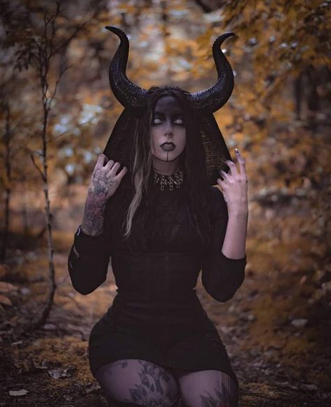 Dark Demon Costume, Plus Size Demon Costume, Demon Costumes Female, Witch Costumes For Women Scary, Womens Demon Costume, Demon Woman Costume, Baphomet Costume Woman, Baphomet Halloween Costume, Black Phillip Costume