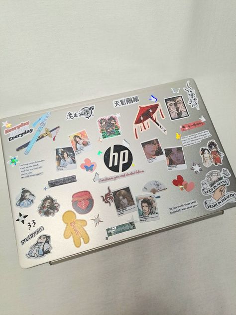 Laptop, stickers, anime Laptop Case With Stickers, Newjeans Laptop, Laptop Customization Ideas, Clear Laptop Case With Stickers, Macbook Sticker Decor, Clear Laptop Case, Laptop Skin Design Aesthetic, Macbook Clear Case With Stickers, Pc Stickers