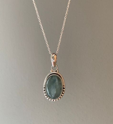 Apatite Necklace, Indie Jewelry, Pretty Necklace, Estilo Hippie, Aquamarine Necklace, Round Necklace, Gem Necklace, Dope Jewelry, Aquamarine Stone