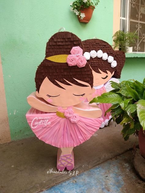 Piñata de bailarina 1 metro de alto Ballerina Pinata, Ballerina Party Decorations, 1st Bee Day, Ballerina Birthday Parties, Bee Day, Ballerina Party, Baby Mine, Ballerina Birthday, Fun Crochet