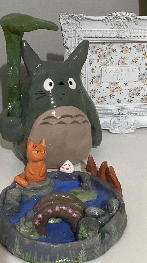 Totoro Clay Sculpture, Ceramic Totoro, Totoro Sculpture, Clay Figures Aesthetic, Sanrio Pottery, Totoro Ceramic, Clay Totoro, Totoro Clay, Sanrio Aesthetic