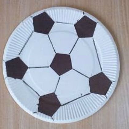 25 Beautiful Brazil-Inspired Crafts For Kids Soccer Ball Crafts, Candle Stand Diy, Kids Sports Crafts, Soccer Crafts, Ball Craft, Football Watch Party, Football Crafts, Sport Craft, Soccer Tips