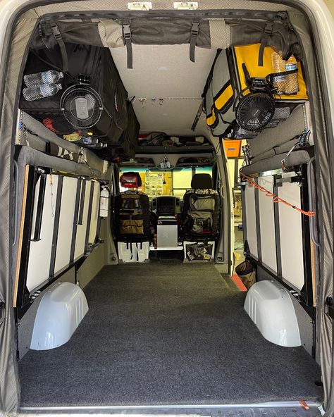 Work Van Camper, Adventure Van 4x4, Camper Vans Ideas, Adventure Van Interior, Work Van Ideas, Dodge Promaster Van Conversion, Promaster Van Conversion, Van Conversion Ideas, 4x4 Van Conversion