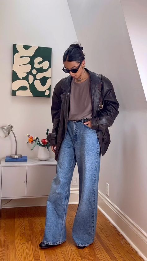 Melina (@justmelines) • Instagram photos and videos Queer Fashion Women, Thrifted Pants, Reformation Top, Tomboy Chic, Pastel Goth Fashion, Queer Fashion, Thrifted Outfits, Tomboy Outfits, Thrift Fashion