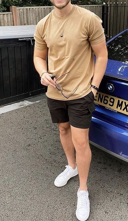 Men's summer outfit Men’s 5 Inch Shorts Outfit, Summer Look Men Outfit Ideas, Mens Big And Tall Fashion Summer, Outfit Con Bermuda Hombre, Mens Plus Size Fashion Summer, Outfits Con Short Hombre, Summer Business Casual Outfits Men, Trendy Mens Fashion Summer, Men’s Summer Fashion 2023