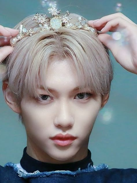 Felix Skz, Crown, Hair