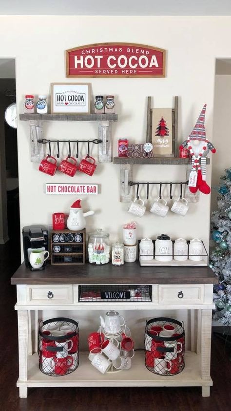 Christmas Coffee Corner, Valentine Coffee Bar Ideas, Tea Bar Ideas, Hot Chocolate Coffee Bar, Coffee Bar Christmas, At Home Coffee Bar, Coffee Bar Decor Ideas, Hot Cocoa Bar Christmas, Christmas Coffee Bar