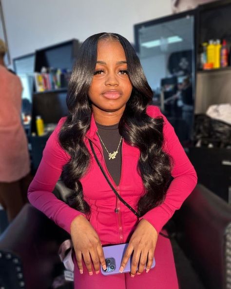 Middle Part Versatile Quick Weave, Middle Part Quick Weave With Curls, Leave Outs Sew In, Middle Part Quick Weave With Leave Out Curls, Sew In Leave Out Hairstyles, Quick Weave Leave Out, Middle Part Closure Sew In, Burgundy Wig Hairstyles, Middle Part Sew In Hairstyles