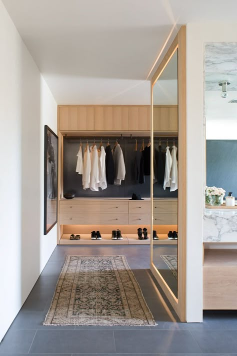 Simo Design, A Walk In Closet, Closet Mirror, White Van, Modern Remodel, Walk In Closet Design, Closet Layout, Closet Decor, Bedroom Closet Design