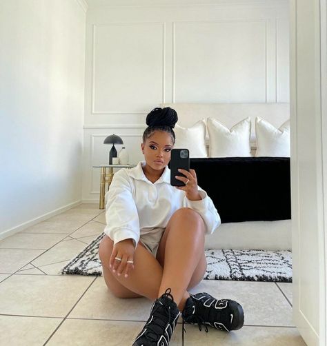 Lungile Thabethe, Comfy Clothing, Trending Fashion Outfits, Trending Fashion, Comfy Outfits, Lookbook, Mirror Selfie, Fashion Outfits, Mirror