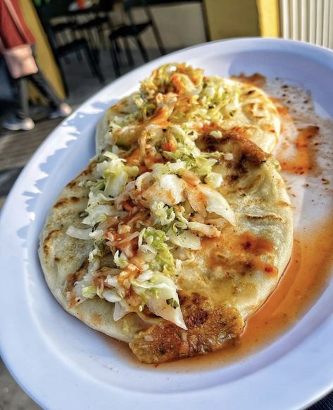 Pupusa weekend 😋 Chorizo Pupusas, Pupusas Aesthetic, Guerilla Warfare, El Salvador Food, Salvador Food, Salvadorian Food, Cooking Activities, Culture Food, Choice Boards