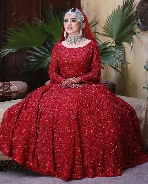 Lehnga Designs 2023, Red Bridal Lehenga Pakistani, Red Wedding Gowns, Nikah Dress, Red Bridal Dress, Red Wedding Dress, Latest Bridal Dresses, Bridal Dresses Pakistan, Bridal Lehenga Red