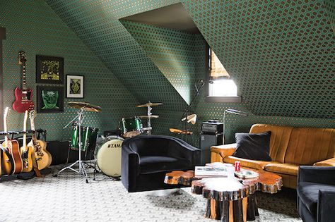 Celebrities Love Stark: Yogi carpet in desert night from the David Hicks Collection in Hayden Panettiere's home.http://bit.ly/2fdNWuf Family Music Room, Home Music Studio Ideas, Drum Room, Home Studio Ideas, Home Music Rooms, Angled Ceiling, Trendy Music, Guitar Room, Music Studio Room