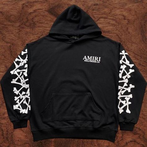 AMIRI Black Hoodie Black Hoodie Men, Colorful Hoodies, Black Hoodie, Quality Fabric, Hoodies Men, Man Shop, Sweatshirts Hoodie, Packaging, Black And White