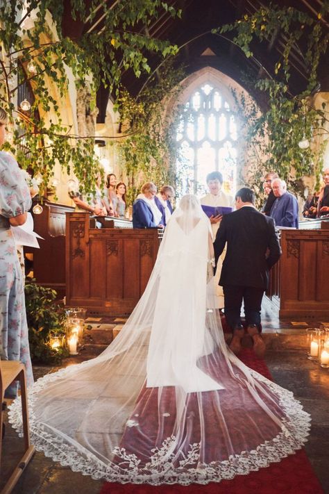 Traditional British Wedding, English Wedding Aesthetic, British Countryside Wedding, English Countryside Wedding Aesthetic, Old English Wedding, Traditional English Wedding, English Countryside Fashion, English Weddings, English Countryside Wedding