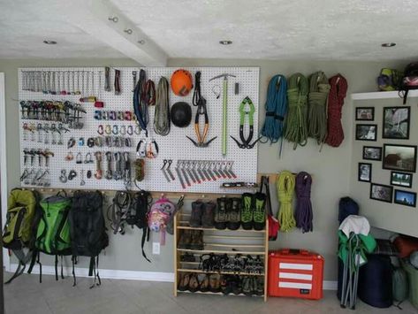 Outdoor Gear Organization, Camping Equipment Storage, Outdoor Gear Storage, Camping Gear Organization, Camping Gear Storage, Adventure Room, Gear Room, Camping Bedarf, Camper Awnings