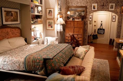 Only Murders In The Building, Built In Dresser, Maximalist Design, Tiny Apartment, Meryl Streep, Cool Apartments, Tiny Home, Eclectic Home, The Building