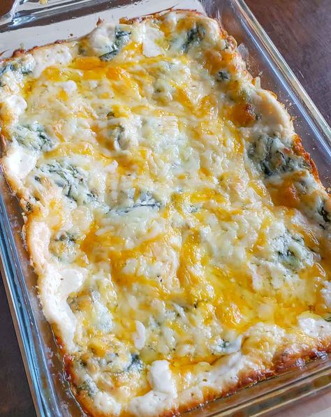 Recipes With Asiago Cheese, Asiago Cheese Dip, Asiago Cheese Recipes, Artichoke And Spinach, Savory Dips, Summer Appetizers Easy, Delicious Dips Recipes, Spinach Recipe, Healthy Vegetable Recipes