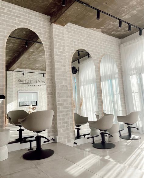 Makeup Salon Decor, Upscale Salon, Small Salon, Love Is In The Hair, Home Hair Salons, Esthetics Room, Hair Salon Interior, Salon Suites Decor, Hair Salon Decor