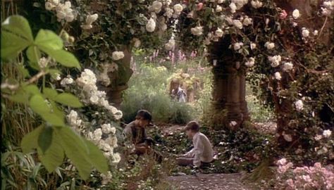 The+7+Most+Magnificent+Movie+Gardens+Of+All+Time The Secret Garden 1993, Secret Garden Book, Garden Swing, Garden Images, The Secret Garden, Caravaggio, Classic Literature, Film Stills, Organic Gardening