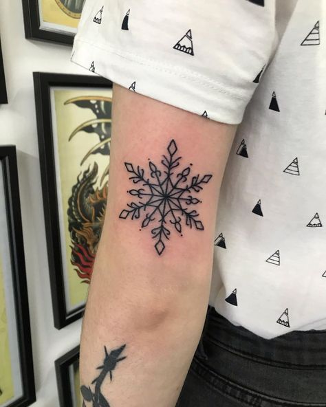 Snowflake Tattoo, Winter Tattoo, Snow Tattoo, Snow Flake Tattoo, Mark Tattoo, Christmas Tattoo, Cross Tattoo Designs, Forearm Tattoo Women, Delicate Tattoo