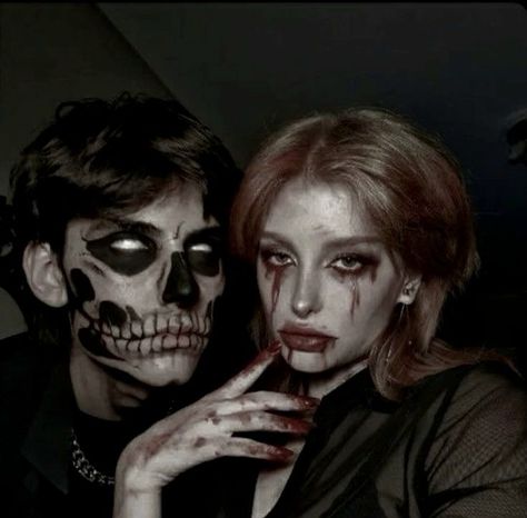 nevio falcone and isabella vitiello ⋆ sins of the fathers Drag Make-up, Halloween Makeup Pretty, Couples Halloween Outfits, Cute Couple Halloween Costumes, Halloween Makeup Inspiration, Halloween Makeup Tutorial, Male Makeup, Edgy Makeup, Halloween Costumes Makeup