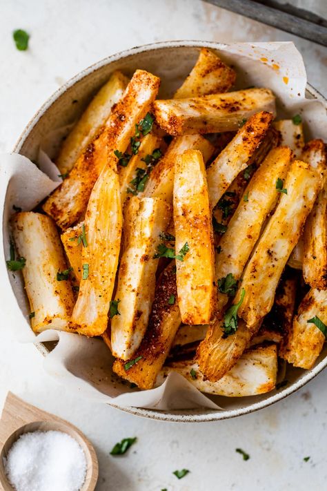 Yuka Fries, Yuca Chips, Yuca Fries, Yucca Fries, Well Plated, Holiday Meal Planning, Verde Recipe, Slow Cooker Pasta, Yucca Plant