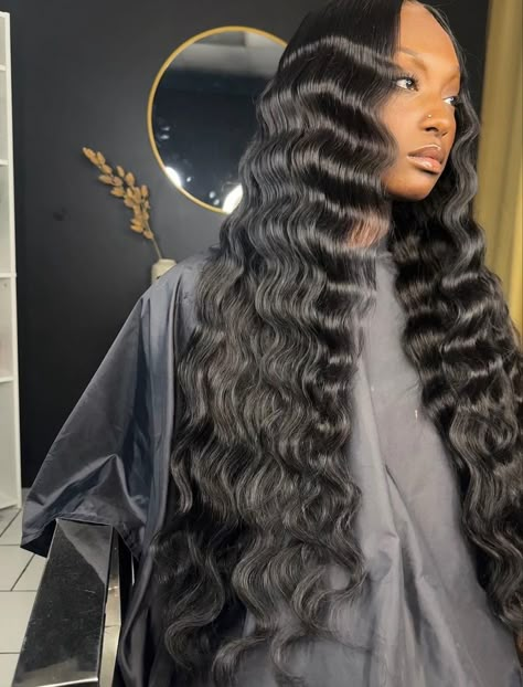 Crimps On Short Hair, Middle Part Long Crimps, Black Crimped Hair, Long Hair With Crimps Black Women, Long Crimped Hair, Crimp Long Black Hair, Black Wig With Crimps, Crimps Hairstyles For Black Women, Long Loose Curls