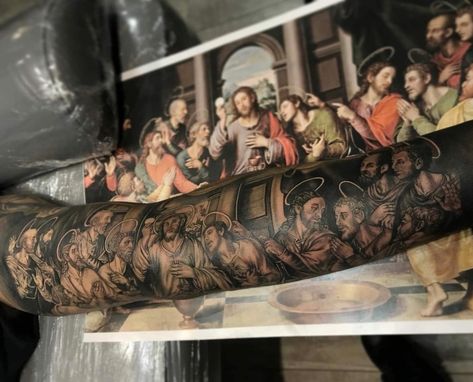 The Last Supper Tattoo, Jesus Tattoo Design, Fallen Angel Art, Skull Rose Tattoos, Small Game Rooms, Verse Tattoos, Half Sleeve Tattoos Drawings, Jesus Tattoo, The Last Supper