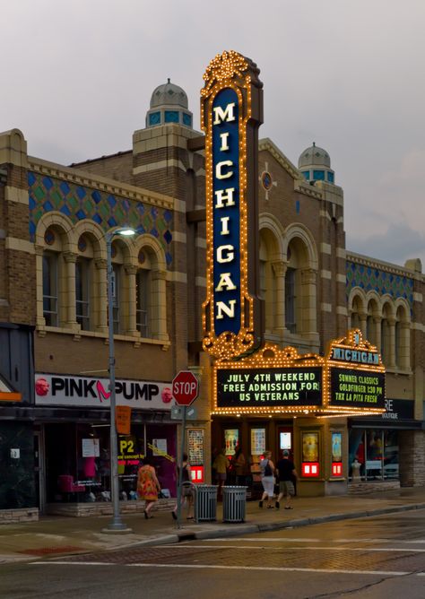 20 Places In Michigan Where You Could Ditch Your Car Completely Detective Noir, University Of Michigan Campus, Cheerleading Pyramids, Googie Architecture, Eastern Michigan University, Theater Architecture, Theatre Interior, Eastern Michigan, Ann Arbor Michigan