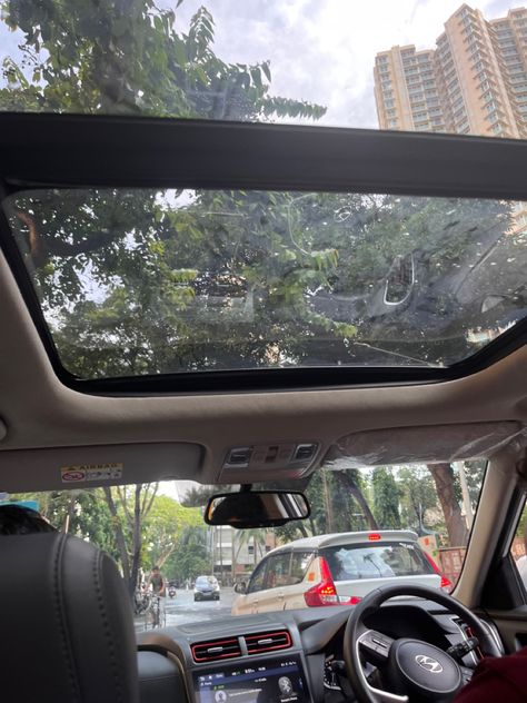 Sunroof Car Snap, Oddy Car, Sunroof Car Photography Aesthetic, Sunroof Snap, Sunroof Car Aesthetic, Sunroof Car, Posh Cars, Snapchat Photos, Manifestation Success