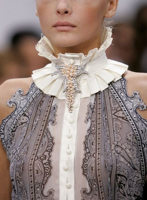 Katie White, Detail Couture, Balenciaga Spring, Couture Mode, فستان سهرة, Couture Details, Olivia Palermo, Runway Pictures, Mode Inspiration