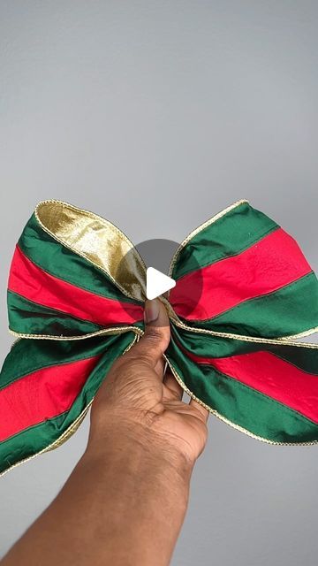 Bow Wired Ribbon Diy, Ribbon On Stocking, How To Make A Bow With Non Wired Ribbon, Making A Bow Out Of Ribbon, Diy Bow With Wired Ribbon, How To Make A Bow With Two Ribbons, How To Make A Wire Ribbon Bow, Bow With Mesh Ribbon, Double Loop Bow Tutorial