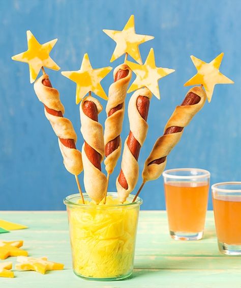 Hot Dog Wands Harry Potter Hot Dogs, Cheese Stars, Harry Potter Parties Food, Recipes For Chicken, Rainy Summer, Kid Approved Meals, Magic Wands, Bamboo Skewers, Star Cookies