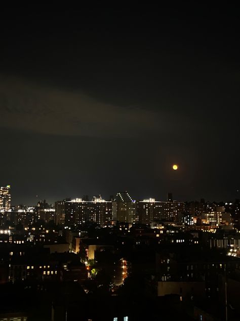 Rooftop View Night Aesthetic, Rooftop Hangout, Rooftop Aesthetic, Spiderverse Dr, New York Rooftop, Rooftop View, Nyc Rooftop, Night Aesthetic, City Aesthetic