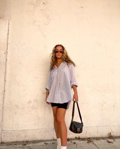 Biker Shorts And Oversized Button Up, Biker Shorts Button Up Shirt, Biker Shorts With Button Down Shirt, Dressy Shorts Outfits Women, Dressy Shorts Outfits, Oversized Linen Shirt, Find Style, Biker Shorts Outfit, Black Biker Shorts