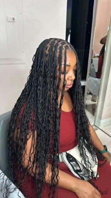 Bohemian Human Hair Knotless Braids, Knotless With Boho Curls, Bohmenian Knotless, Small Knotless Braids Human Hair, Medium Bohemian Knotless Braids Waist Length, Smeduiem Bohemian Knotless, Small Knotless Braids Bohemian, Small Boho Box Braids Black Women, Distressed Knotless Braids