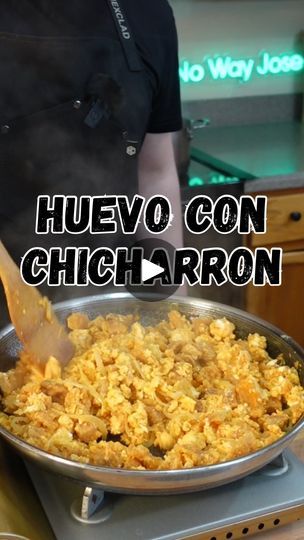 Chicharrones Recipe, Spicy Tacos, Recetas Keto, Roma Tomatoes, Pancake Recipe, Mexican Dishes, Cooking Oil, Egg Recipes, Mexican Food