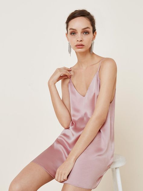 bushy/greene Mini Slip, Mini Slip Dress, New Fashion Trends, Pink Mini, Spring Summer Fashion, Silk Dress, Pink Dress, Dress To Impress, Fashion Beauty