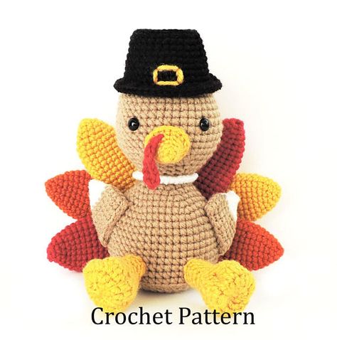 This Thanksgiving, Harvest, Fall Crochet Pattern Collection Roundup includes free and paid pattern links. Every pattern links comes with a picture. Crochet Turkey Pattern, Thanksgiving Crochet Patterns, Crochet Thanksgiving, Crochet Turkey, Crochet Pour Halloween, Thanksgiving Crochet, Thanksgiving Projects, Fall Crochet Patterns, Turkey Pattern