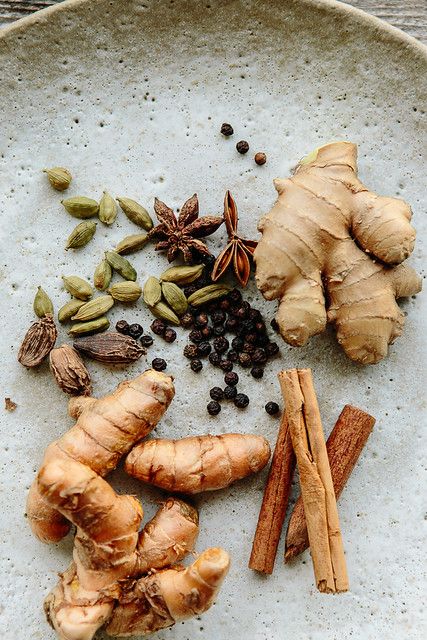 Turmeric Chai // the year in food | theyearinfood.com/2015/0… | Flickr Makanan Cepat Saji, Spices Photography, Tattoo Plant, Food Art Photography, Air Kelapa, Natural Kitchen, Food Photography Inspiration, Spices And Herbs, Food Styling