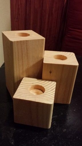 Wood Centerpieces Wedding, Christmas Candle Holders Diy, Wood Pillars, Wood Table Rustic, Rustic Wood Projects, Wood Centerpiece, Christmas Candles Diy, Tea Light Candle Holders, Wood Centerpieces