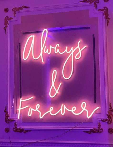 Neon Light Pink Aesthetic, Pink And Violet Aesthetic, Elizabethcore Aesthetic, Forever Neon Sign, Neon Art Painting, Room Pics, Cool Neon Signs, Violet Aesthetic, Ipad Aesthetic