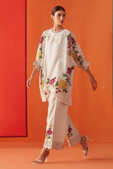 Shop for Chandrima Ivory Embroidered Chanderi Tunic And Pant Set for Women Online at Aza Fashions Embroidered Beads, Embroidery Fashion Detail, Dresses Design, Girls Dress Outfits, Pakistani Fashion Casual, Iranian Women Fashion, Kurta Neck Design, Simple Pakistani Dresses, Embroidery Suits Design