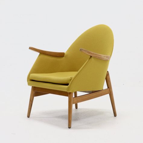 Listed on VNTG.com: Mid-Century Armchair by Julia Gaubek, 1960s | #vntg #vintage Black Leather Armchair, Yellow Armchair, Blue Armchair, Mid Century Modern Sofa, Mid Century Armchair, Leather Lounge Chair, Leather Lounge, Easy Chair, Leather Armchair