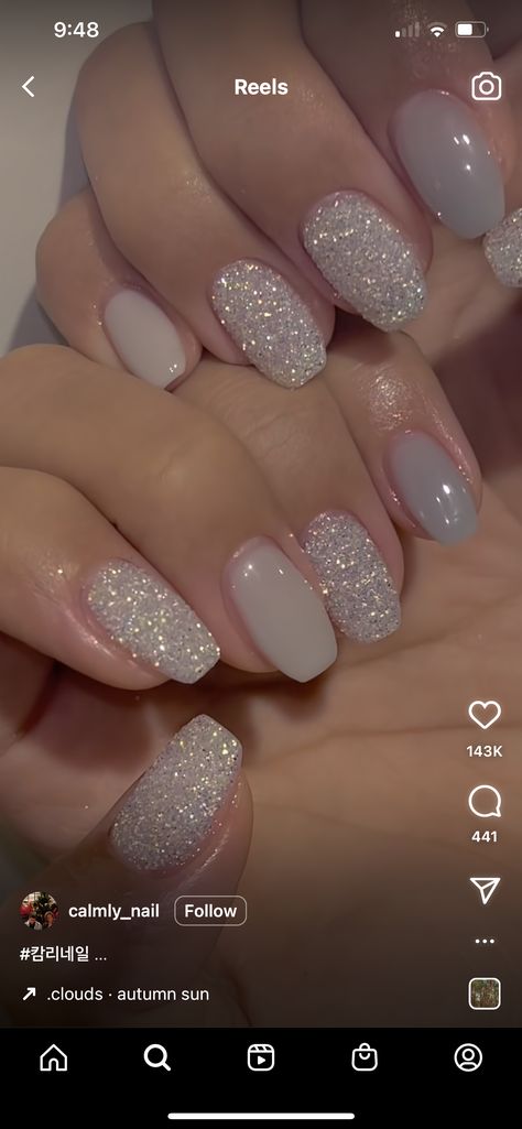 Simple Prom Nails, Silver Sparkle Nails, Sliver Nails, Silver Acrylic Nails, Do It Yourself Nails, Nye Nails, Prom Nails Silver, Bridesmaids Nails, Vegas Nails