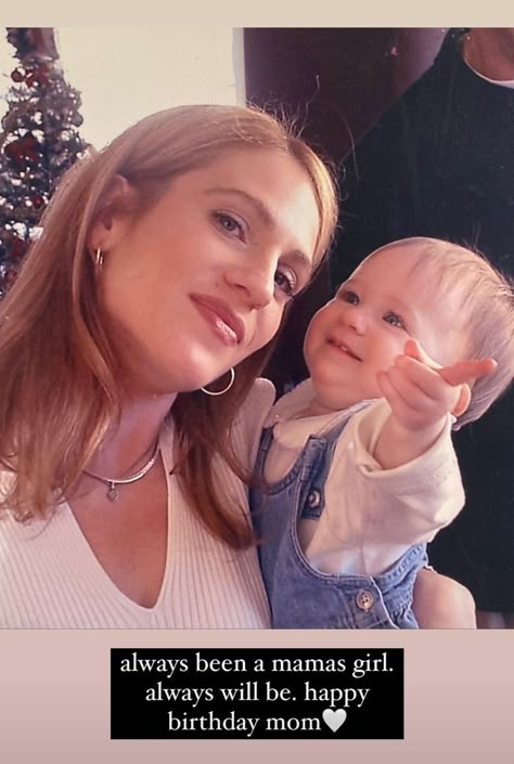 Kennedy Walsh with her mom via her instagram story Caption For Mom, Mother Birthday Quotes, Mothers Day Captions, Happy Birthday Captions, Birthday Wishes For Mother, Wishes For Mother, Happy Birthday Mummy, Short Birthday Wishes, Birthday Wishes For Mom