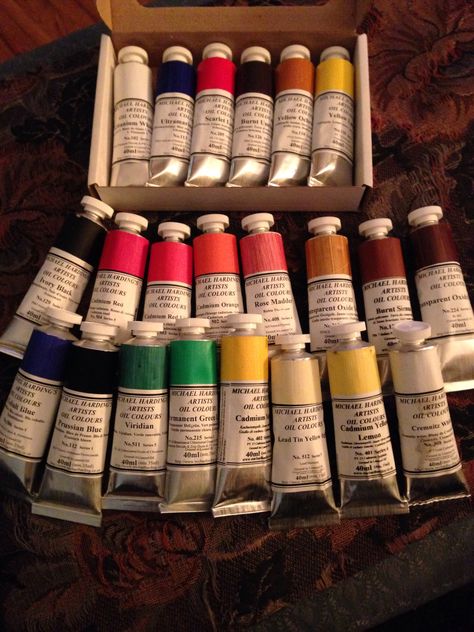 My brand new Michael Harding paints. Yummy!!! Michael Harding Oil Paint, Paint Collection, Oil Paint Set, Crochet Necklace Pattern, Art Studio Organization, Art Studio Room, Art Essentials, Artist Aesthetic, Stationery Organization