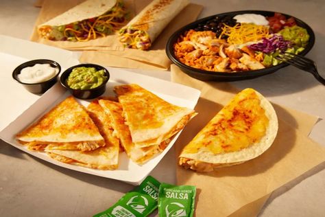 Taco Bell to launch Cantina Chicken menu nationwide Cantina Chicken, Cantina Chicken Taco Bell, Copycat Taco Bell Chicken Quesadilla, Taco Bell Chicken Cantina Bowl, Chicken Quesadillas Taco Bell, Cantina Chicken Burrito, Taco Bell Cantina Chicken Tacos Recipe, Creamy Jalapeno Sauce, Chicken Soft Tacos